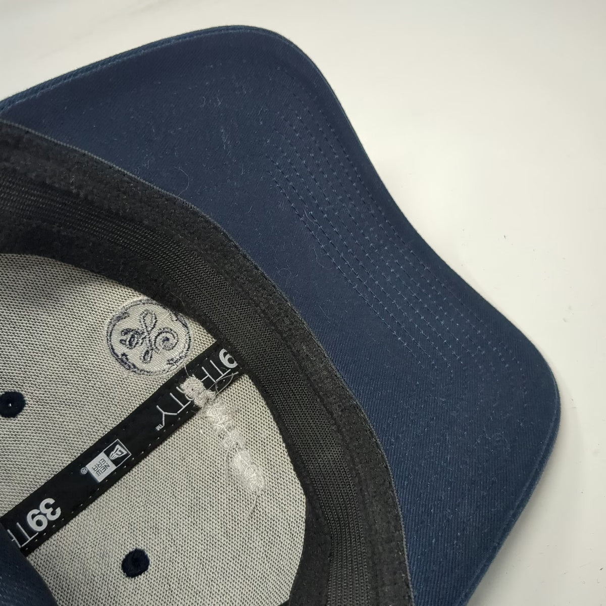 New Era GE Oil & Gas Baseball Cap Blue M Mesh Stretch Fit Contrast Stitch Hat