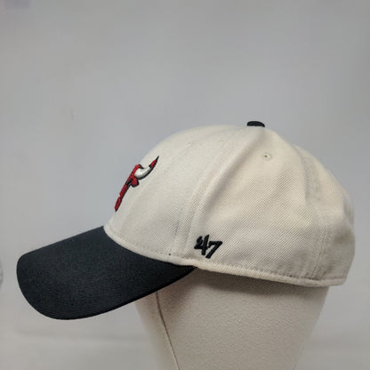 '47 Brand Men's Strapback Hat Tan OSFA Embroidered Chicago Bulls 75 Logo