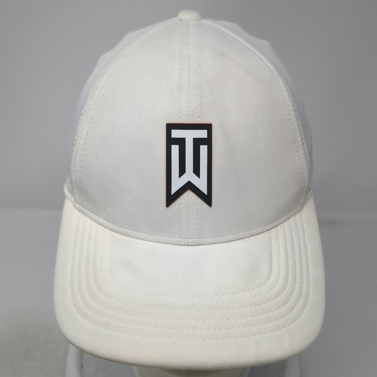 Nike Baseball Cap White L Tiger Woods Logo Dri-Fit Legacy 91 Stretch Fitted Hat
