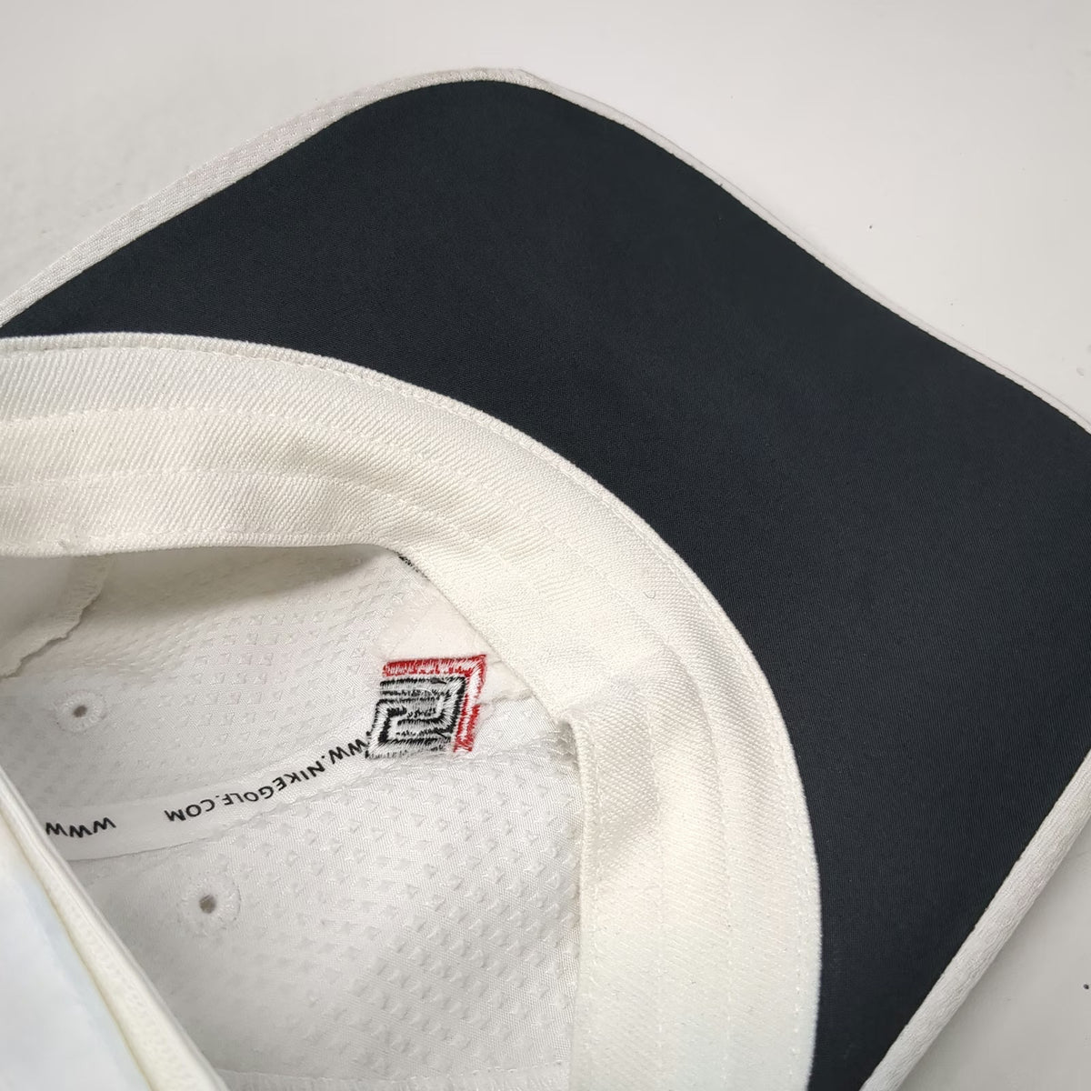 Nike Baseball Cap White OSFM Golf Dri-Fit Secuvant Cyber Security Hat Strapback