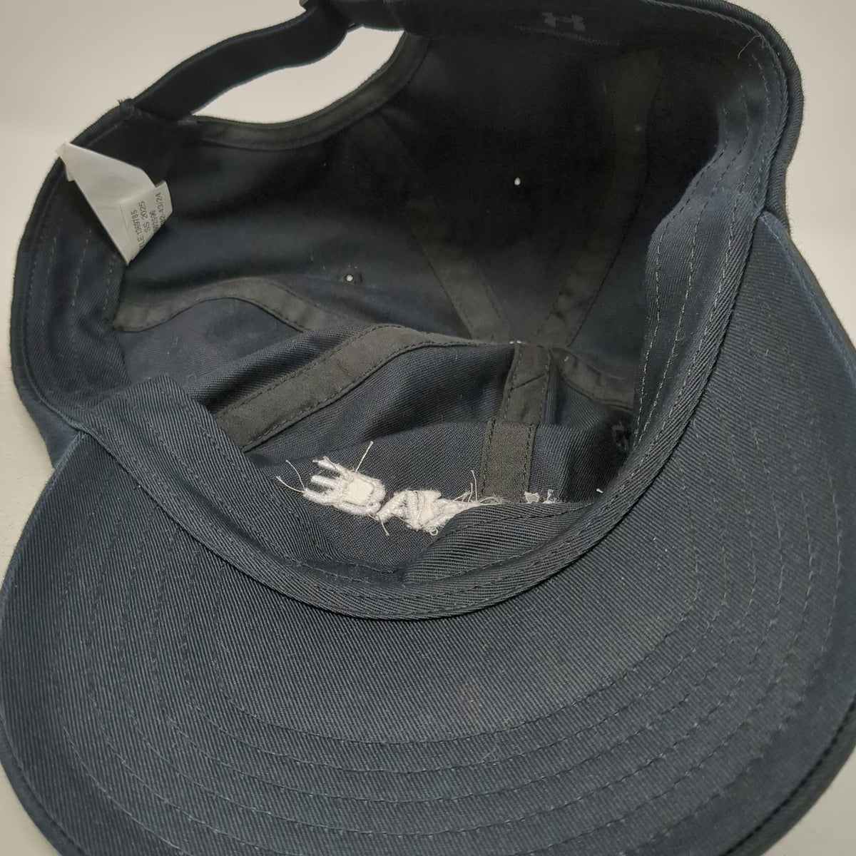 Under Armour Baseball Cap Black One Size Darktrace Embroidered Slideback Hat