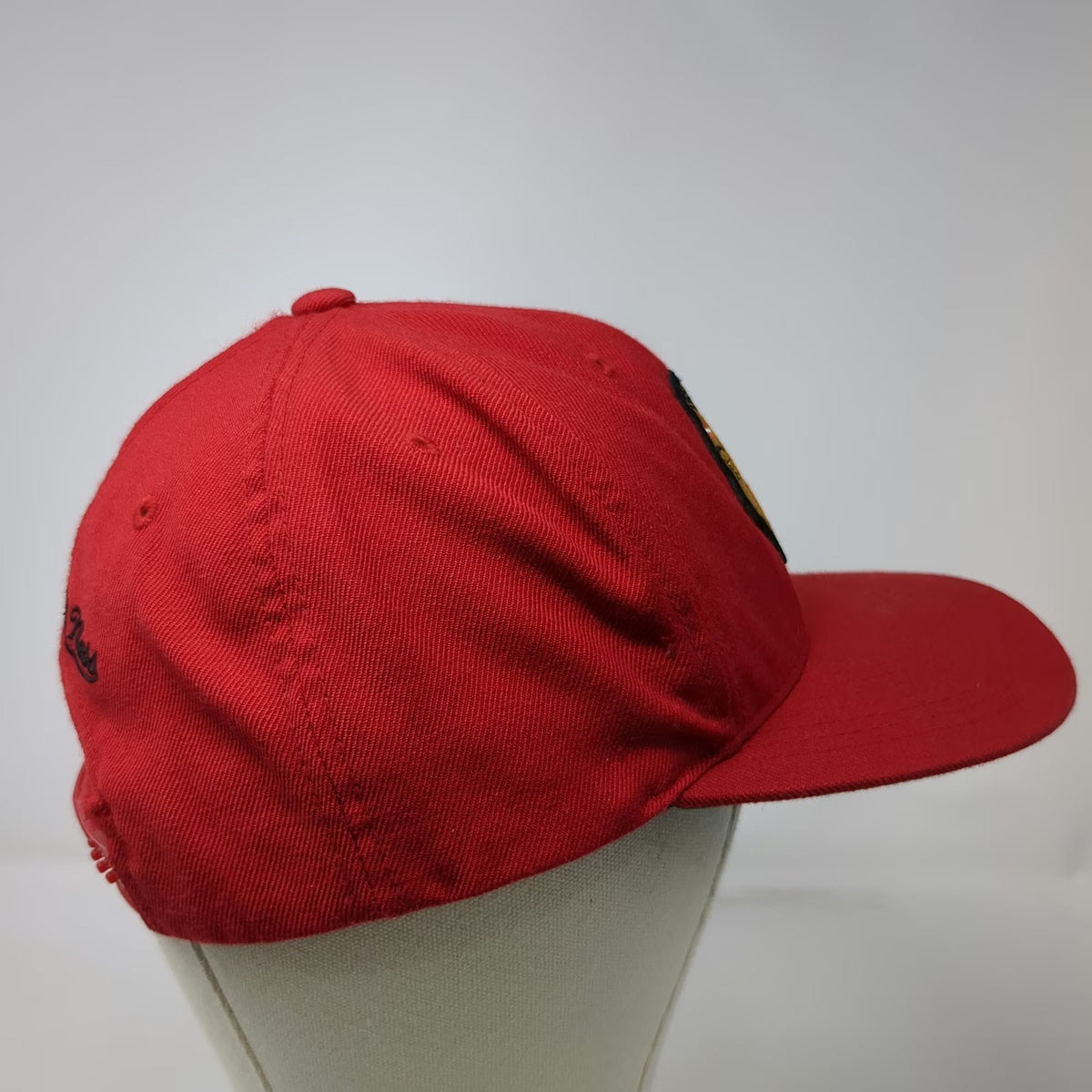 Chicago Blackhawks NHL Mitchell & Ness Snapback Red Hat One Size Green Brim Wool