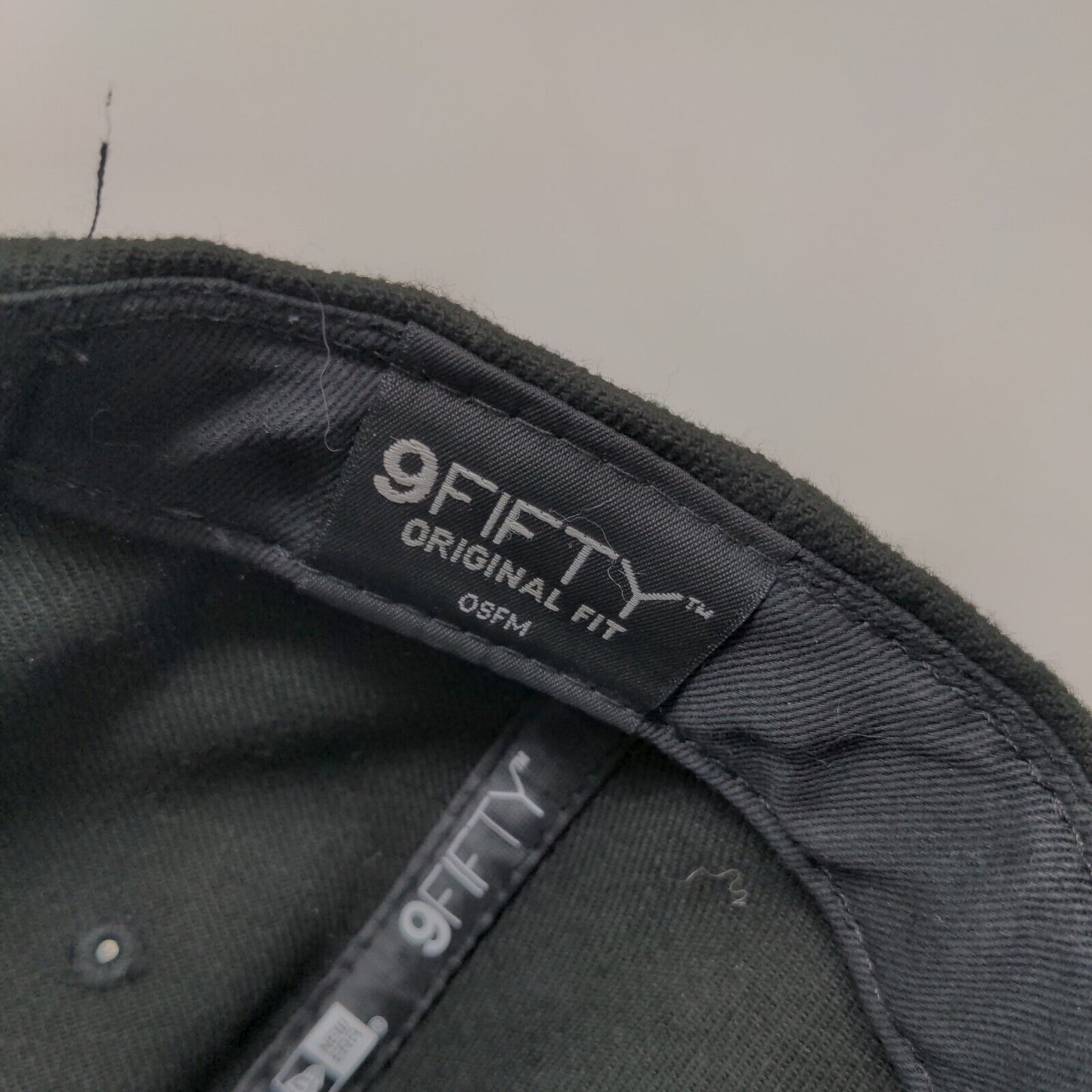 New Era 9Fifty Original Fit Mens Snapback Hat Black Size OSFM Embroidered 3 Logo