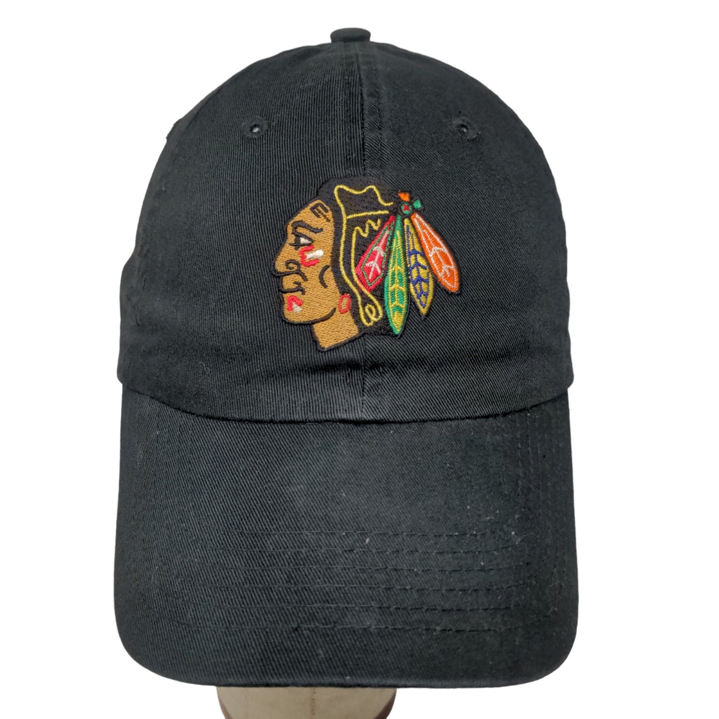 Antigua Men's Slideback Hat Black OSFA Embroidered Chicago Blackhawks NHL Logo