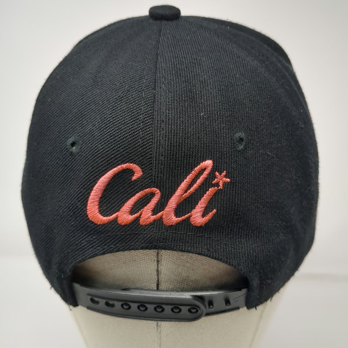 Cali Script 3D Embroidery Snapback Black One Size Hat Flat Bill California Star
