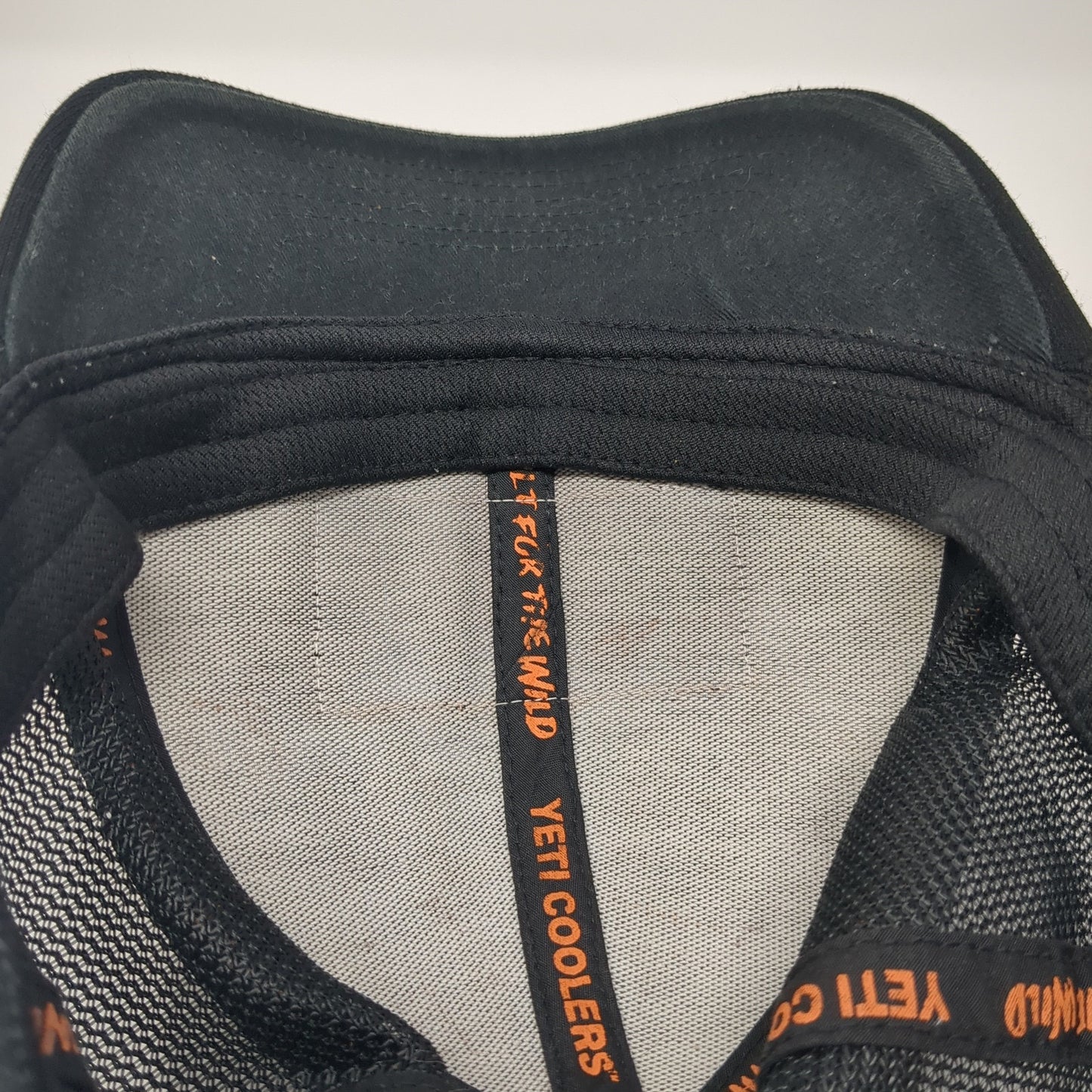 YETI Snapback Mesh Back Trucker Hat Black One Size Adjustable Outdoor