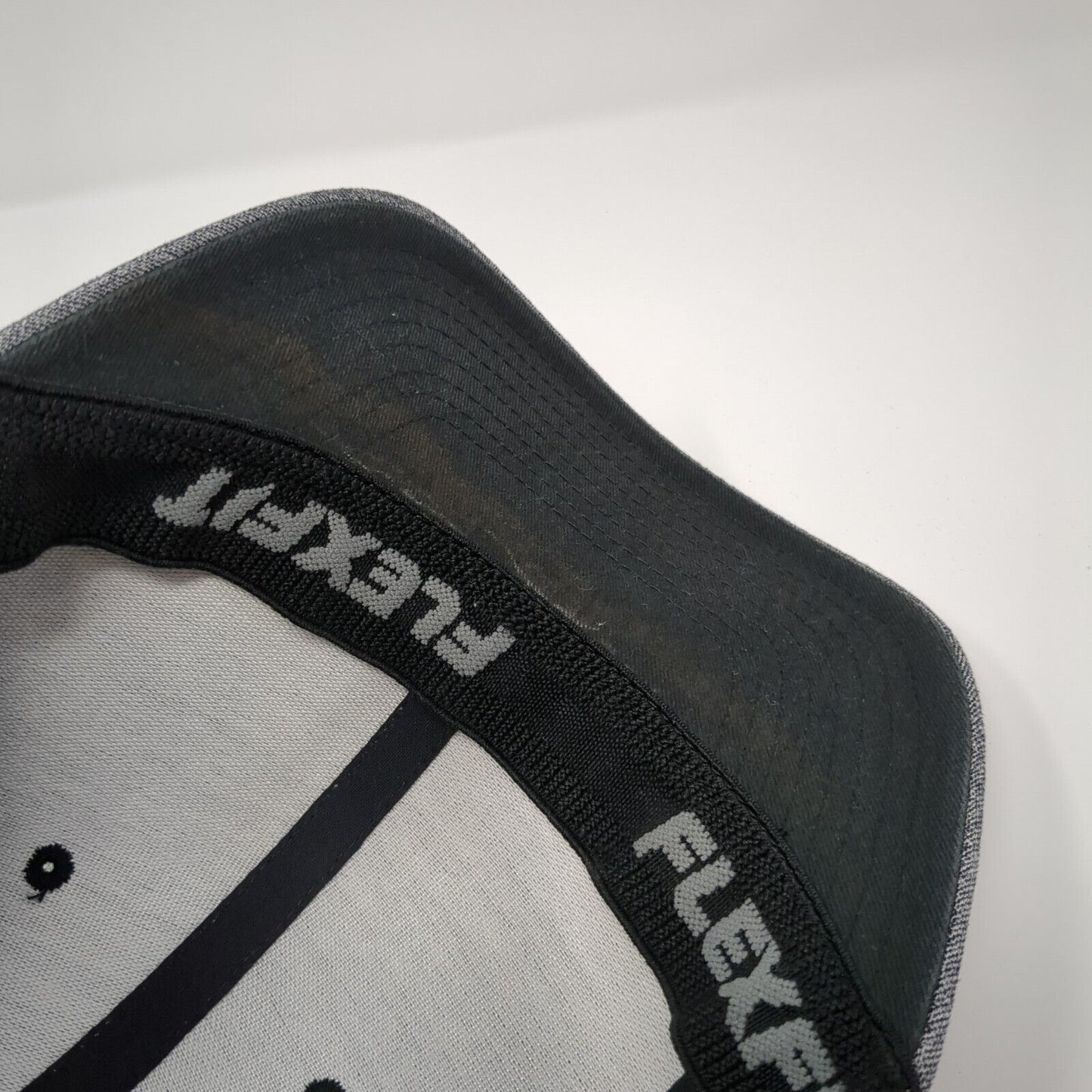 Travis Mathew El Dorado Fitted Hat Gray S-M 6 Panel Flexfit Yupoong