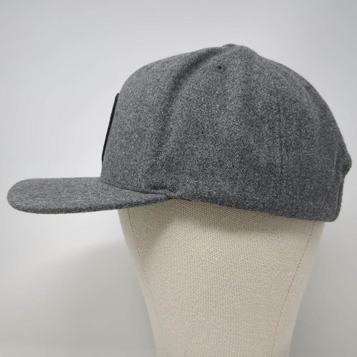 Yupoong Snapback Hat Gray One Size Wool Blend Bear Patch Green Underbrim Bill