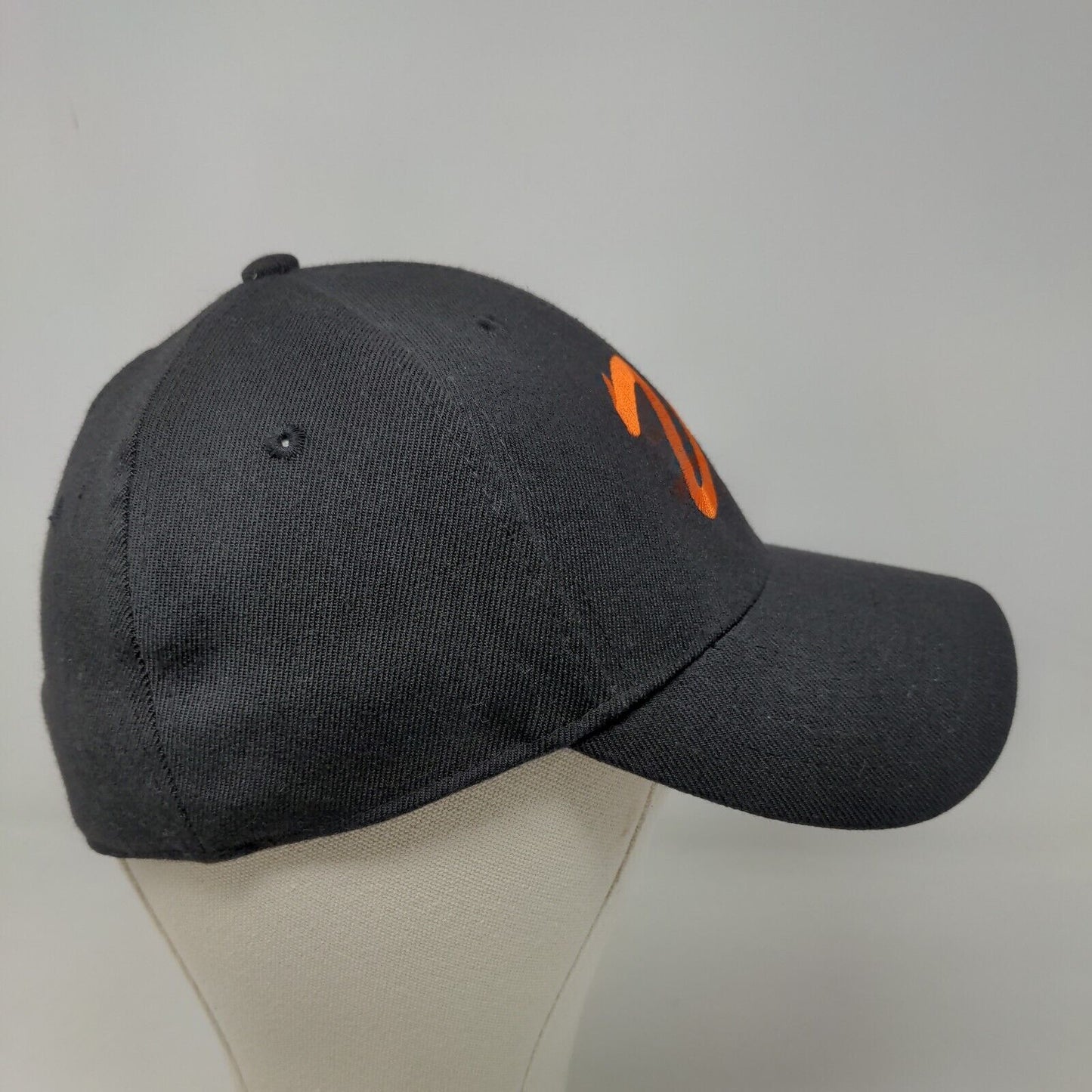 OC Sports Men's Fitted Hat Black Size M/L Embroidered Big W Logo