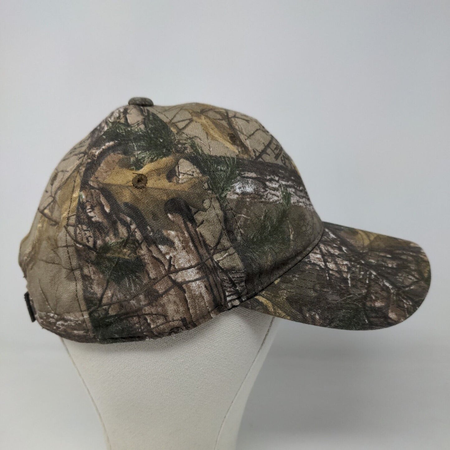 Signatures Men's Strapback Camo Hat Realtree Size OSFA Graphic Logo