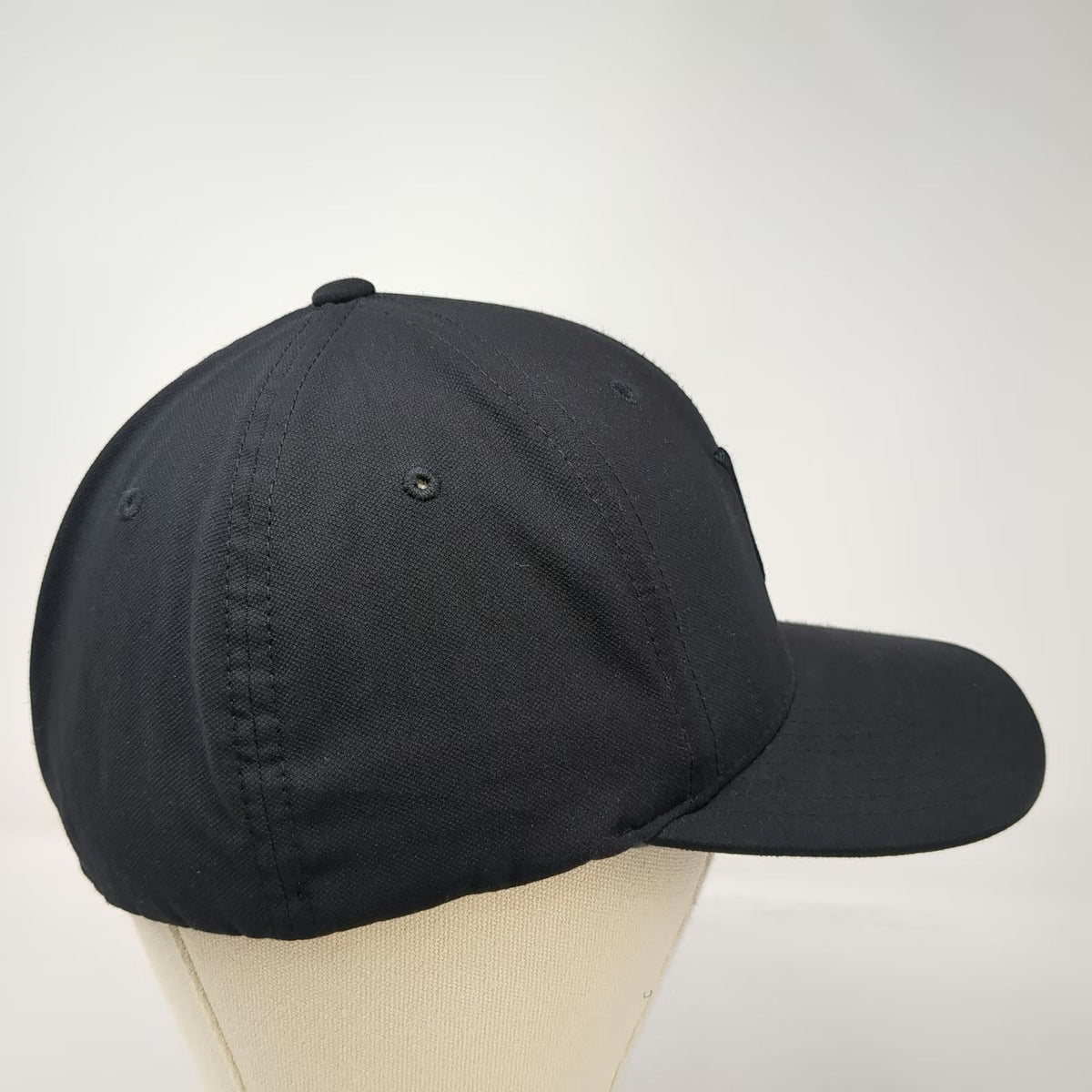 Hurley Baseball Cap Black XL Flexfit Raised Logo Embroidered 6 Panel Hat Curved