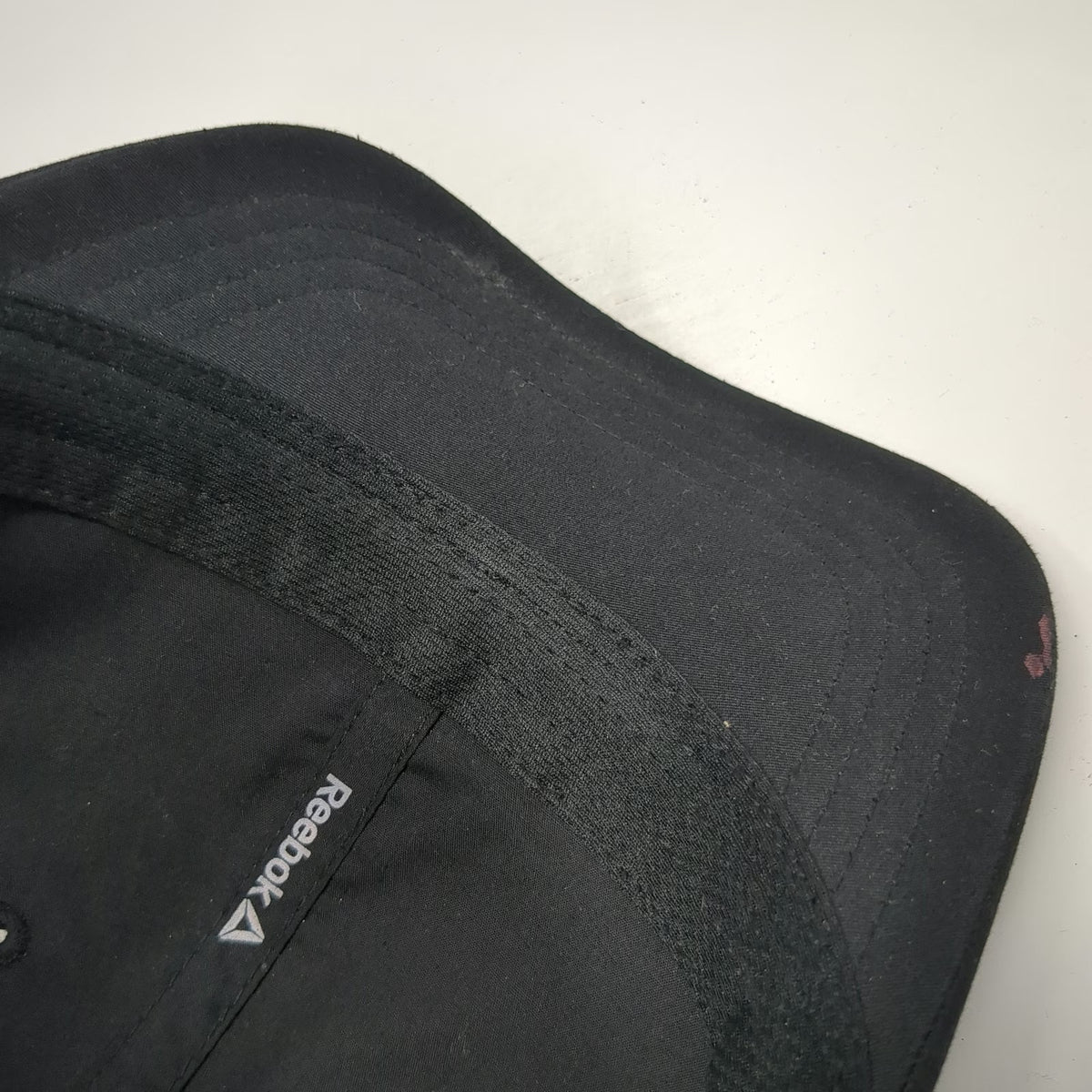 Reebok Trucker Hat Black One Size Mesh Back Snapback Structured Delta Logo