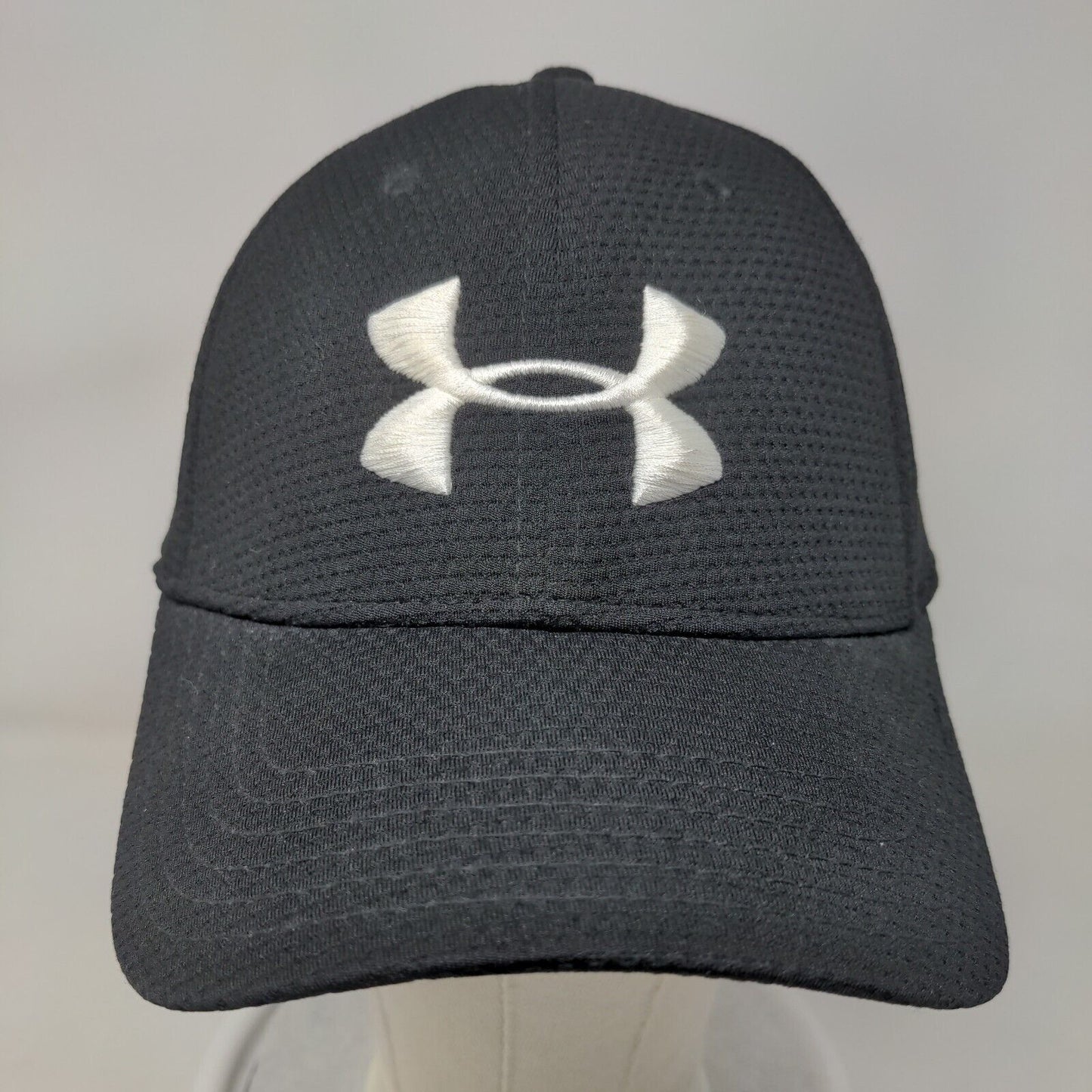 Under Armour Men's Fitted Hat Black Large/XL Embroidered Logo Mesh