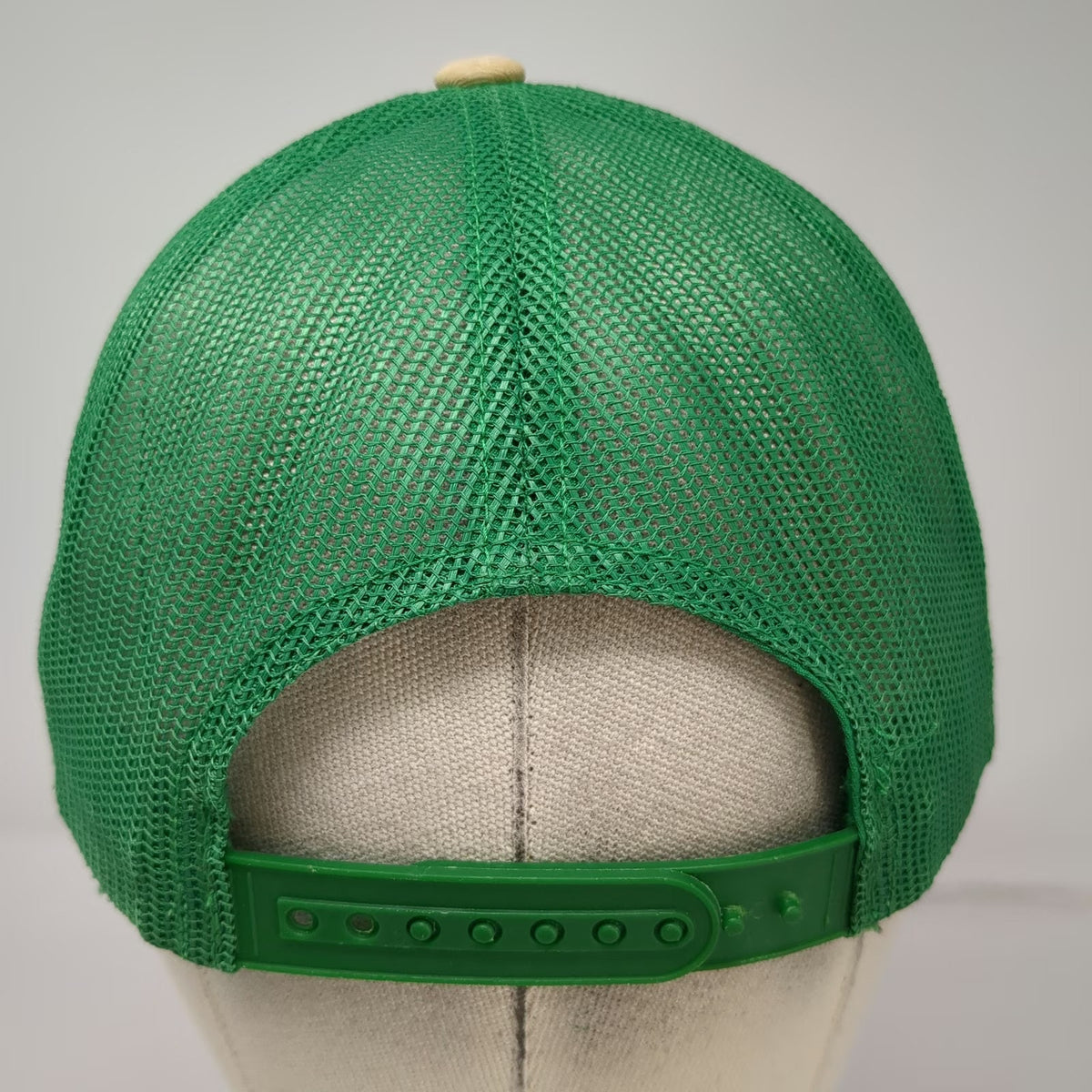 Bass Pro Shops Trucker Hat Green One Size Mesh Snapback Fishing Logo Adjustable