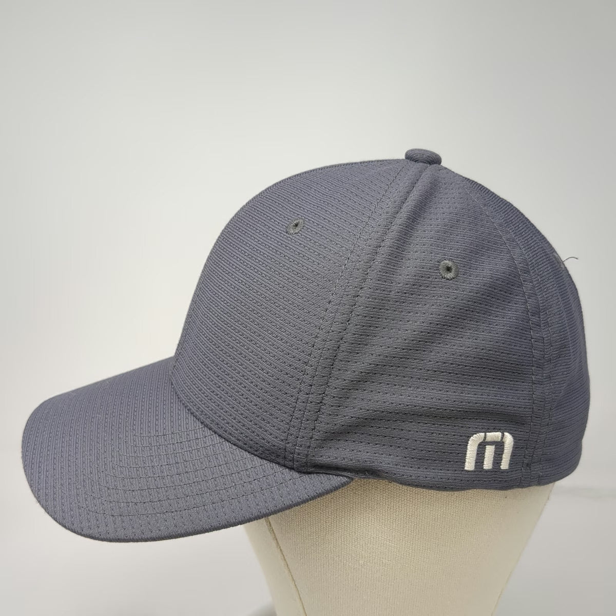 TravisMathew Baseball Cap Gray XL Flexfit Textured Side Logo Back Script Hat