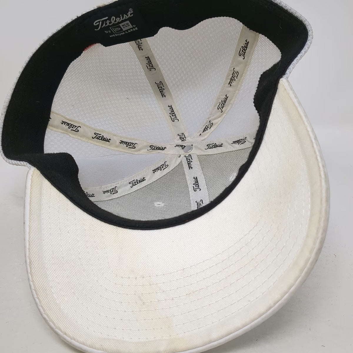 Titleist Baseball Cap White L Mesh Back Stretch Fit New Era Pro V1 FJ Golf Hat