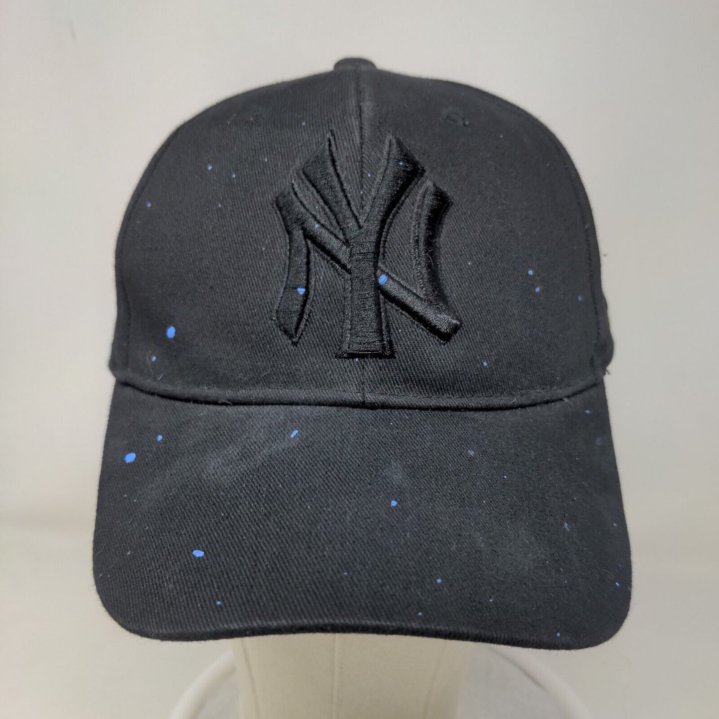 MLB Men's Slideback Hat Black Adjustable Embroidered New York Yankees Logo