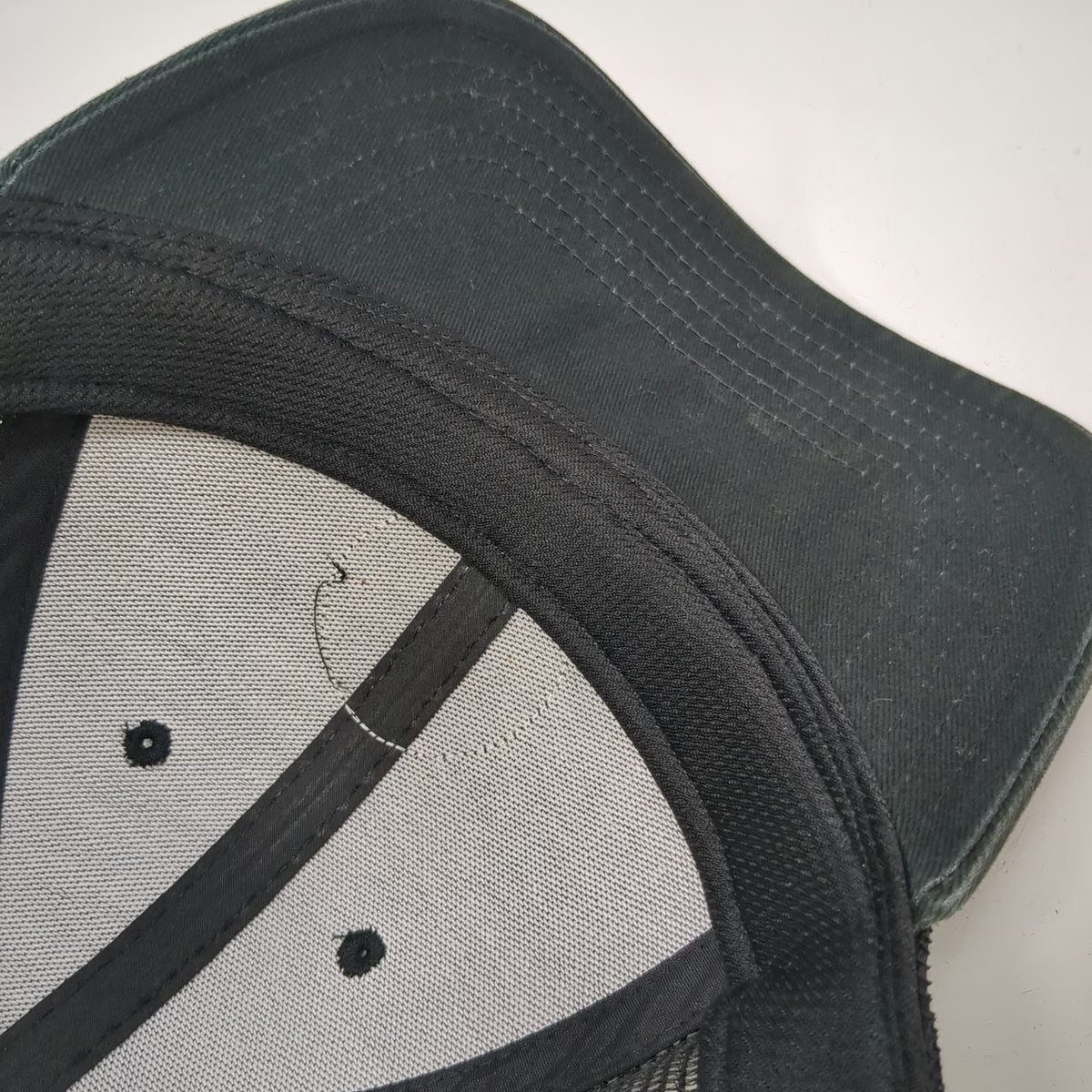 Adidas Trucker Hat Black One Size Mesh Back Snapback Climalite Gradient Patch