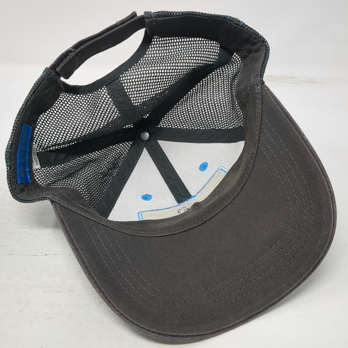 Costa Baseball Cap Gray One Size Mesh Strapback Skeleton Fish Patch hat Contrast