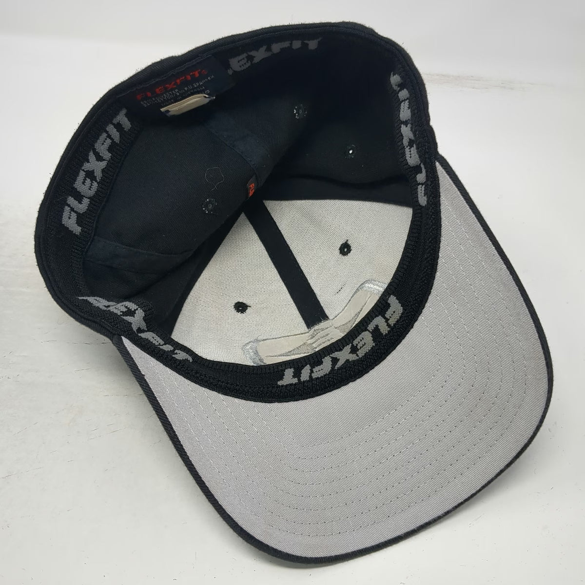 Easton Baseball Cap Black M Embroidered Logo Flexfit Yupoong Curved Brim Hat