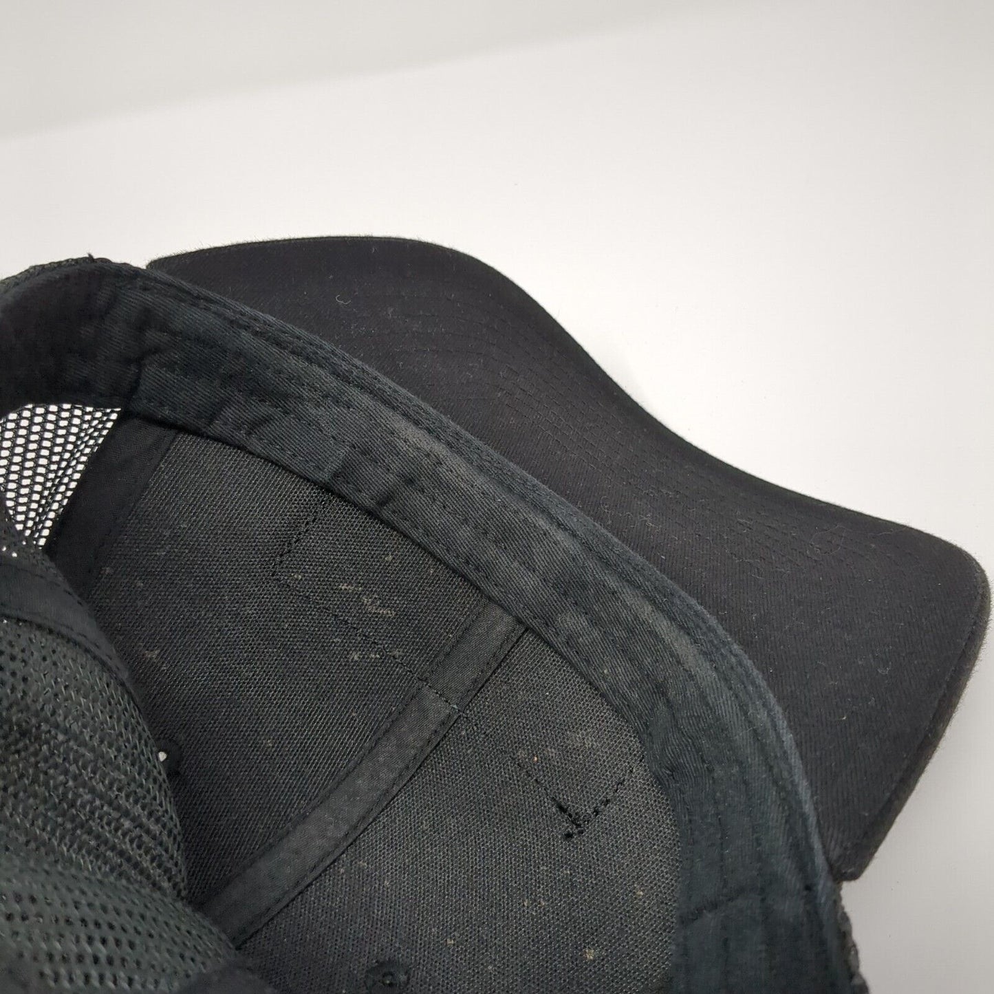 Stronger Men's Conference Snapback Trucker Hat Black One Size Mesh Back