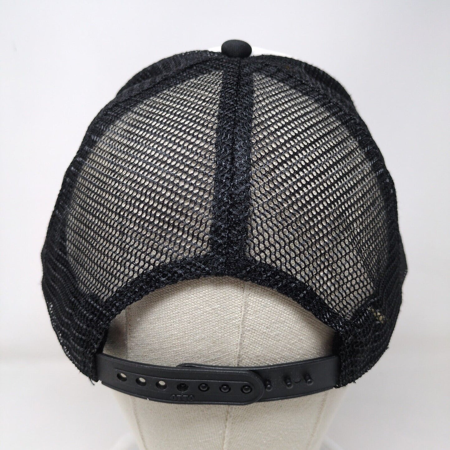 The Sand Trap Bar Restaurant Catering Snapback Trucker Hat Black OSFM Otto