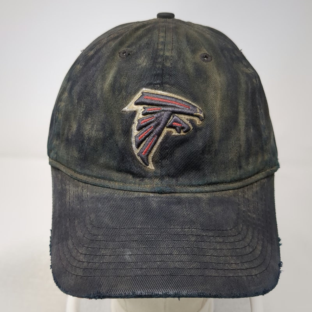 Atlanta Falcons NFL Reebok Cap Black One Size Distressed Red Underbrim Strapback