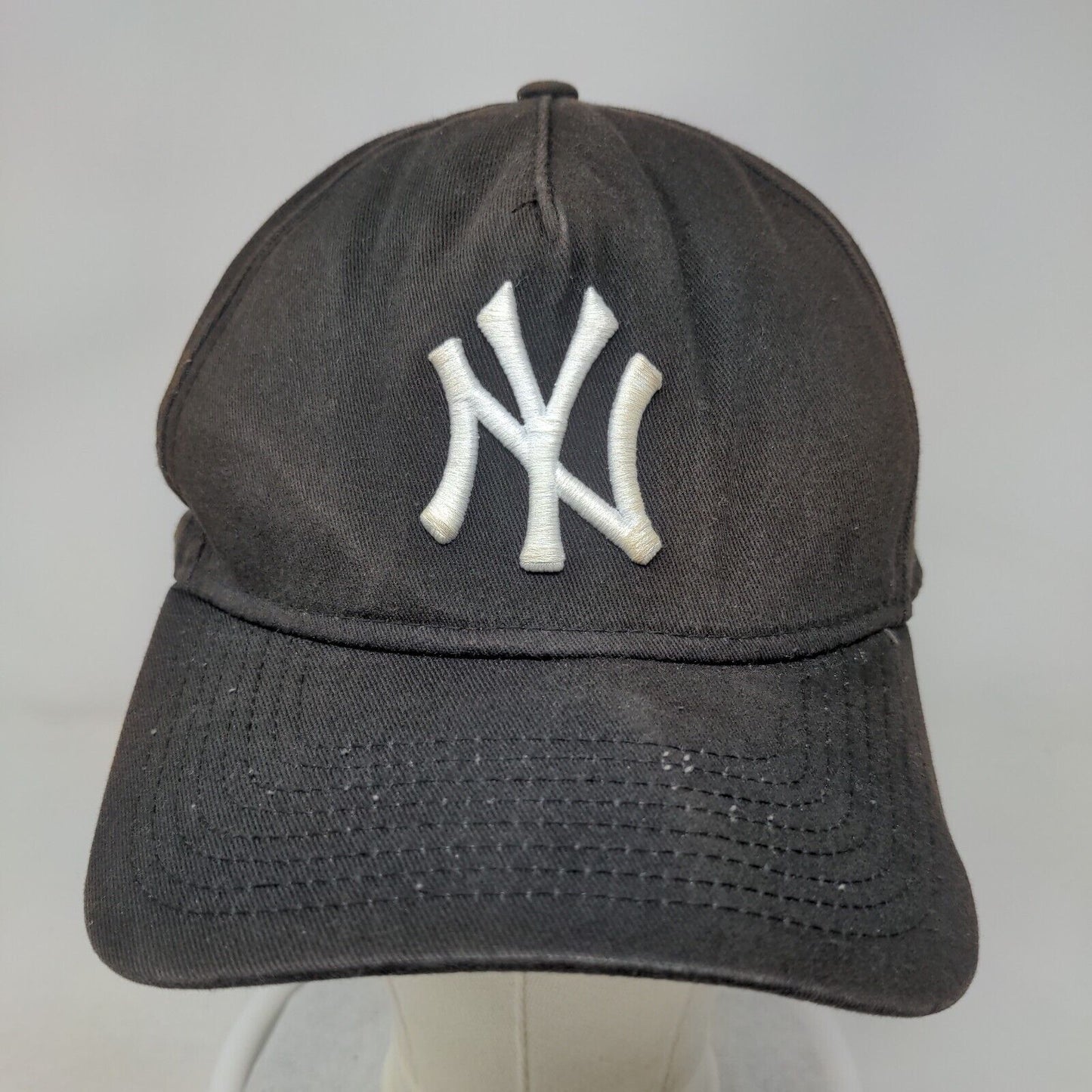 New York Yankees Snapback Hat Black OSFM Embroidered Logo New Era 9Forty MLB