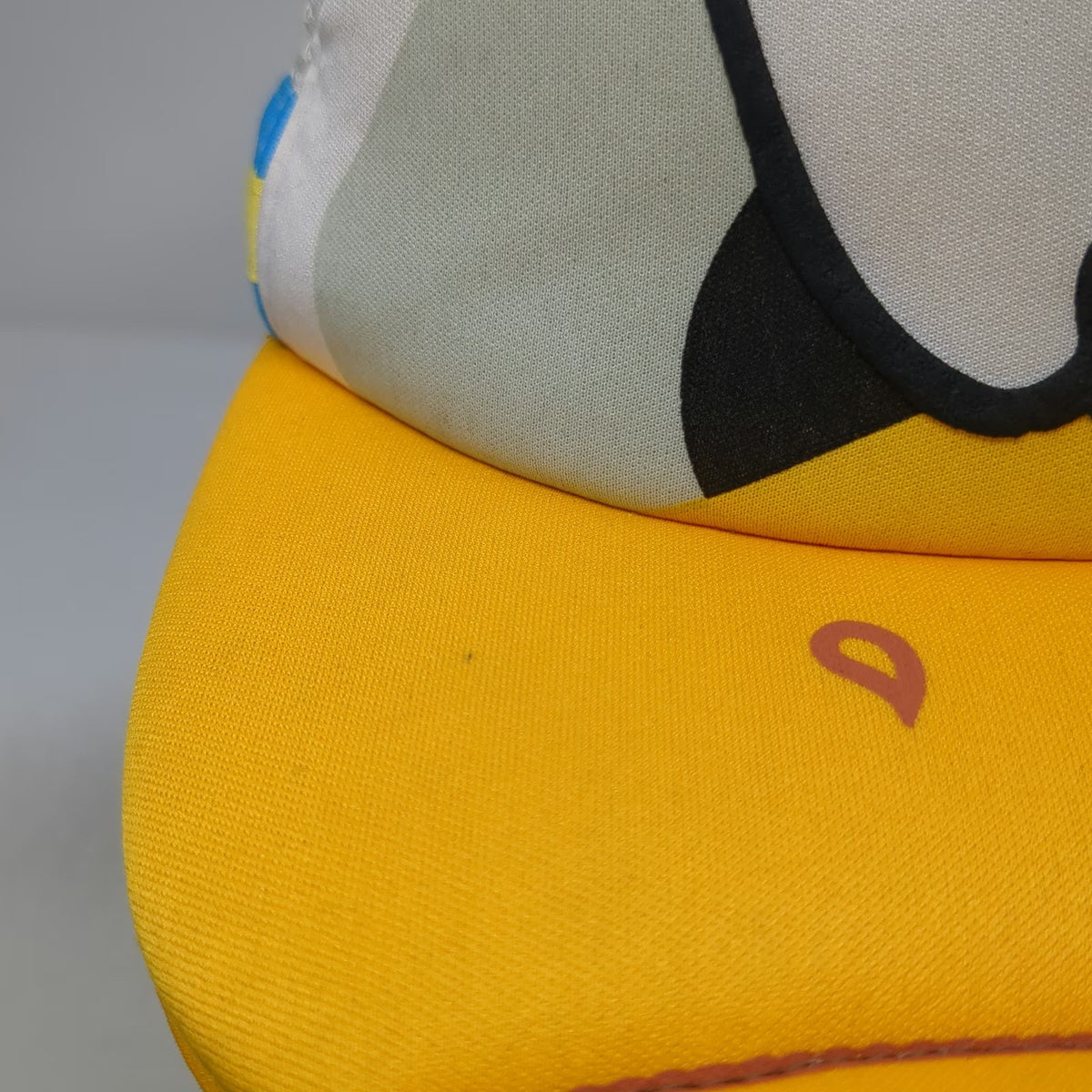Disney Trucker Hat White Yellow Blue One Size Donald Duck 3D Character Mesh
