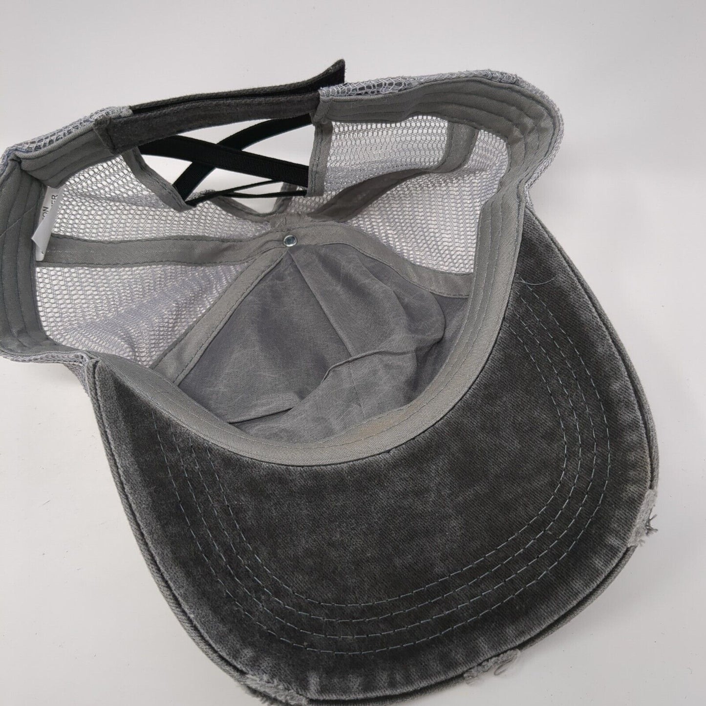 Unbranded Strapback Trucker Hat Gray One Size Mesh Back Ponytail