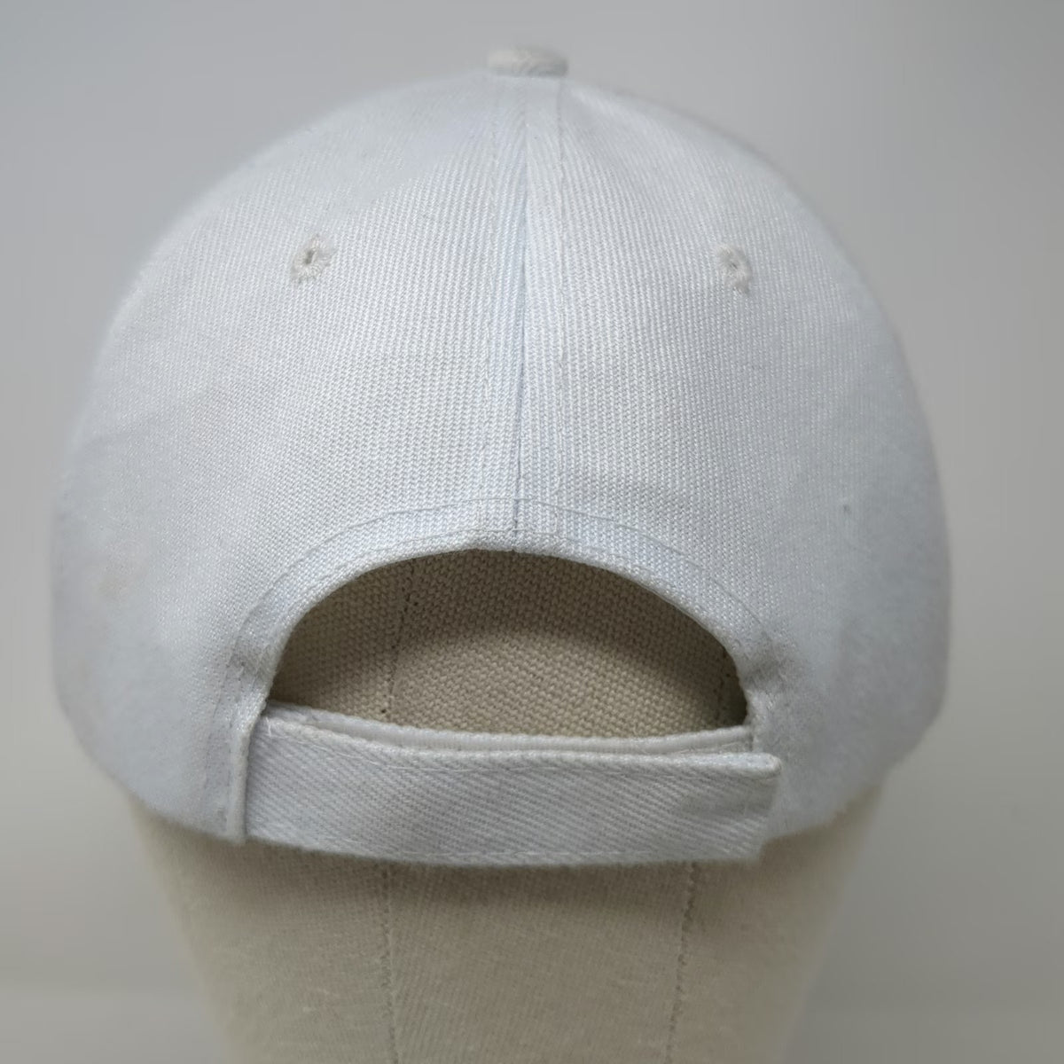 Baseball Cap White One Size Los Angeles LA Shield Red Black Strapback Hat Script