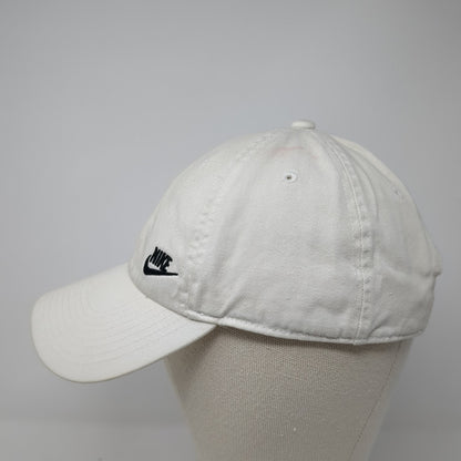 Nike Slideback Baseball Cap Beige One Size Adjustable Embroidered Heritage86
