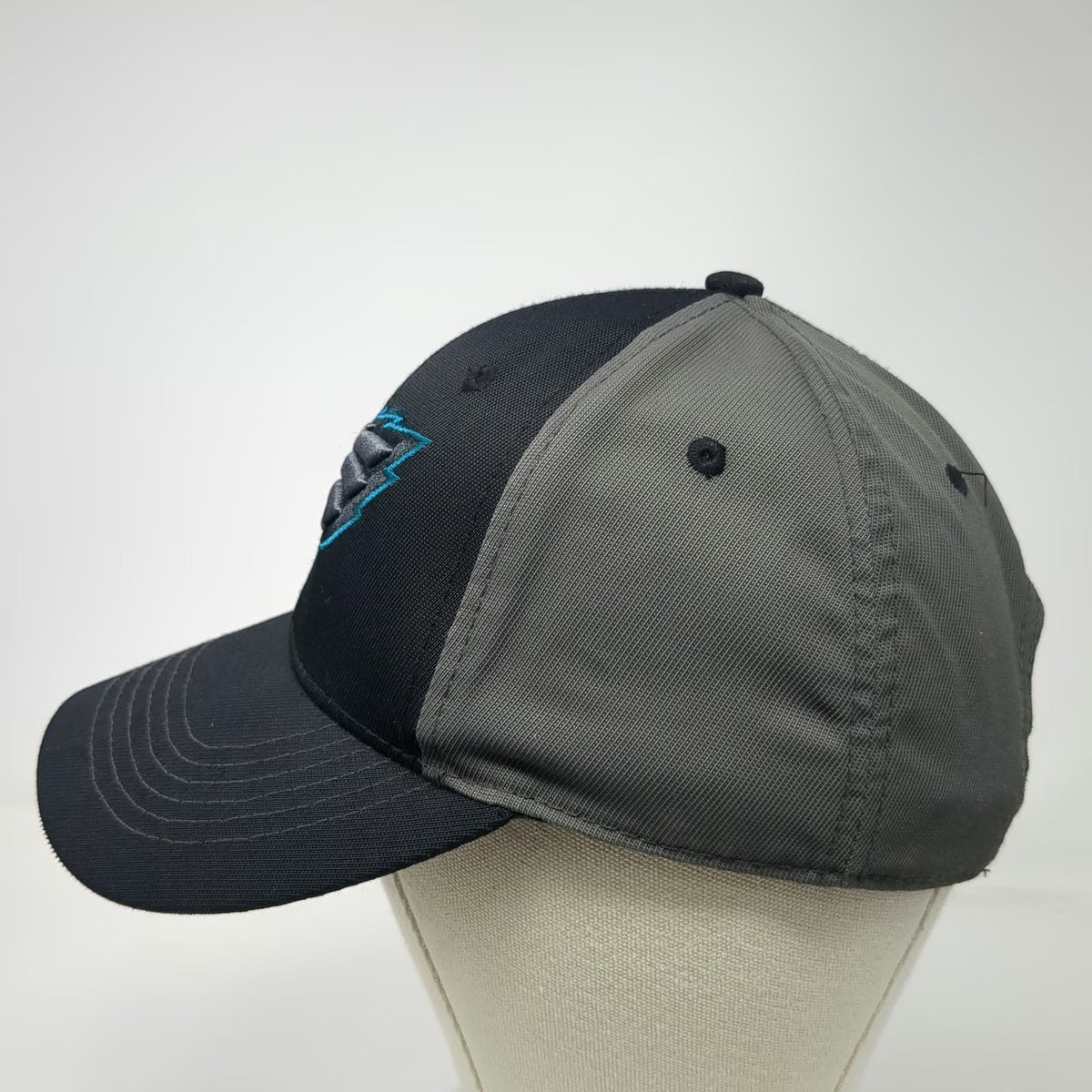 Philadelphia Eagles NFL Team Apparel Cap Black OSFM Embroidered Strapback Hat