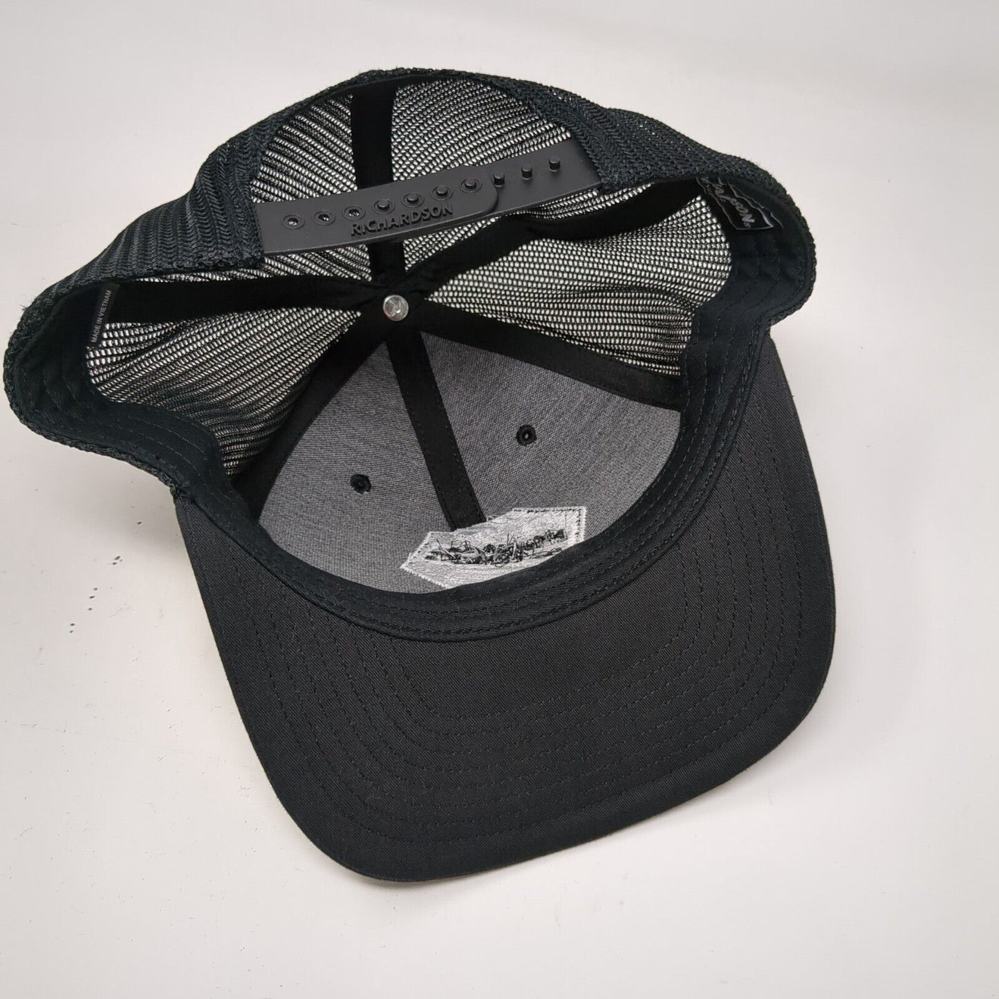 Open Jar Concepts Snapback Trucker Hat Black OSFA 6 Panel Mesh Back Richardson