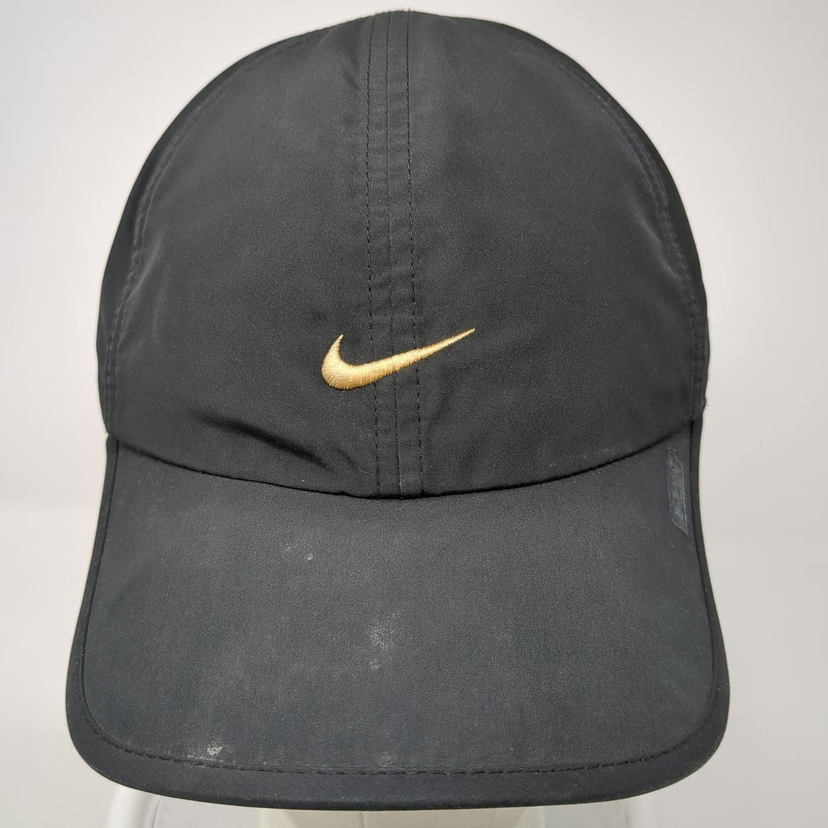 Nike Baseball Cap Black One Size Performance Fabric Strapback Swoosh Logo Hat