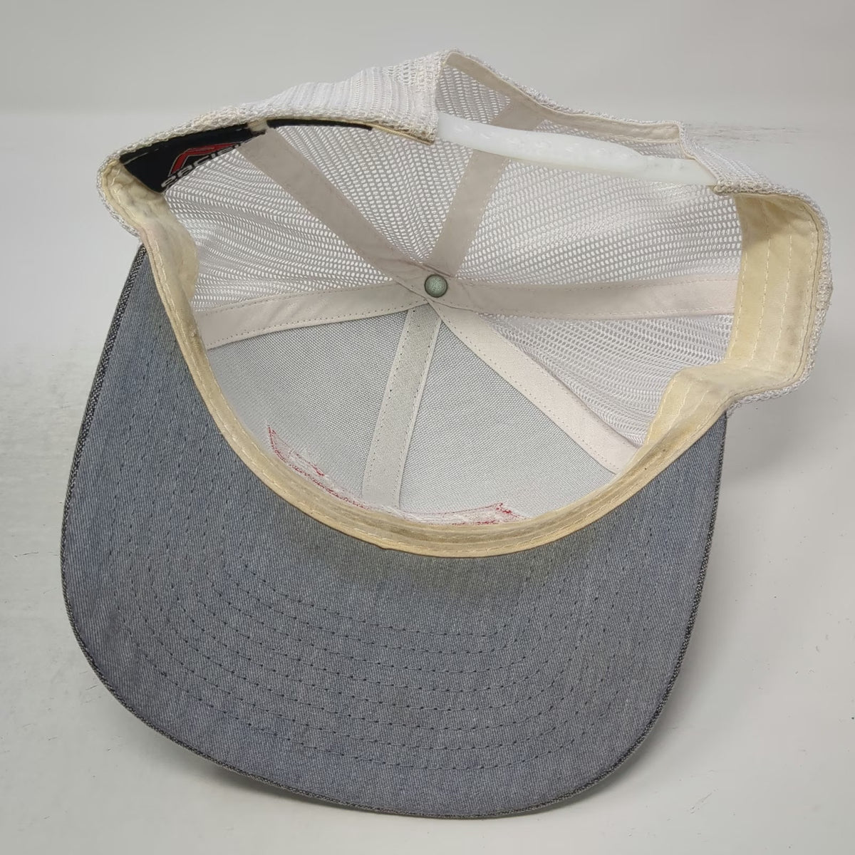 Pacific Headwear Trucker Hat Gray White OSFM Fishers Technology Mesh Snapback
