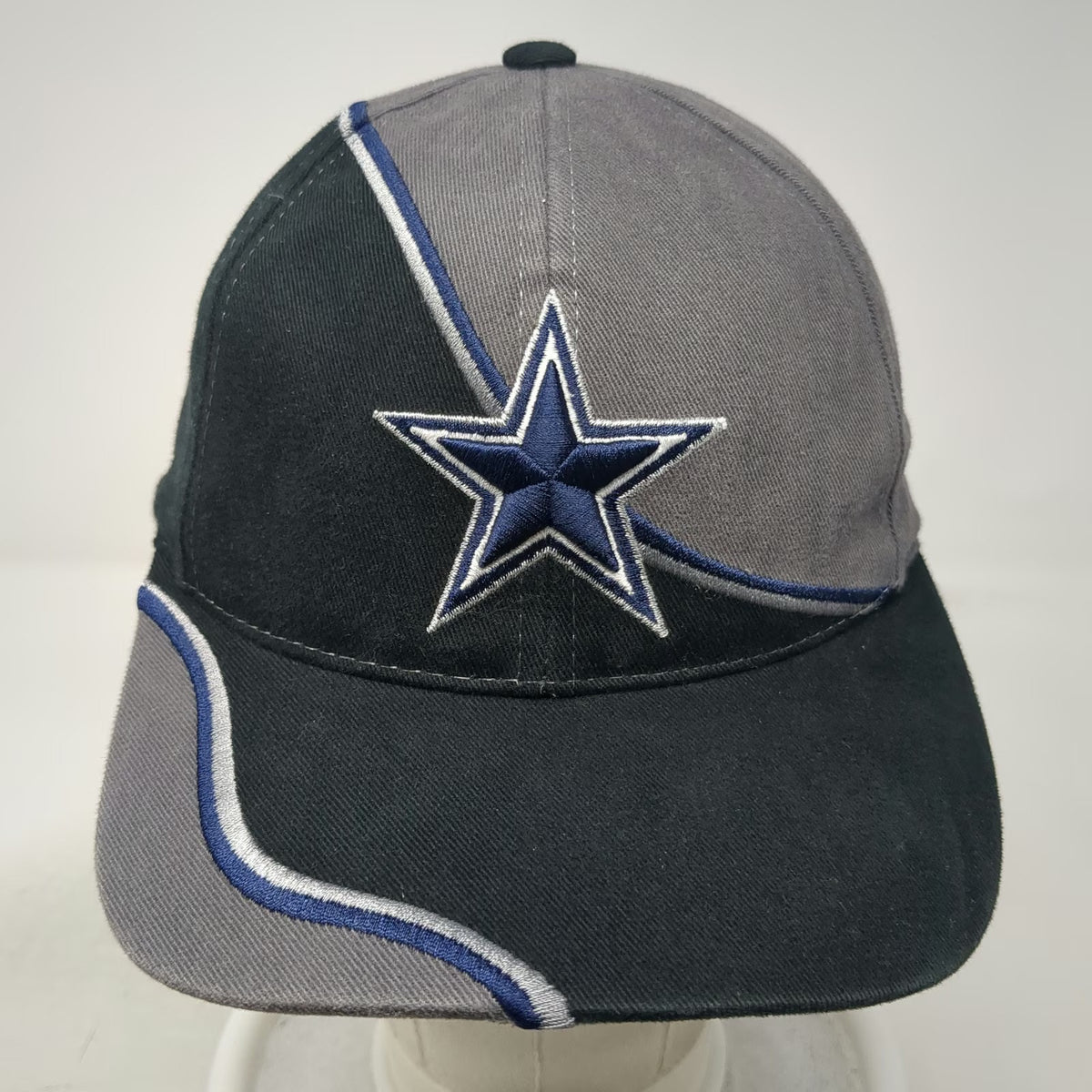 Dallas Cowboys NFL ANNCO Black Gray Blue One Size Strapback Baseball Cap Star