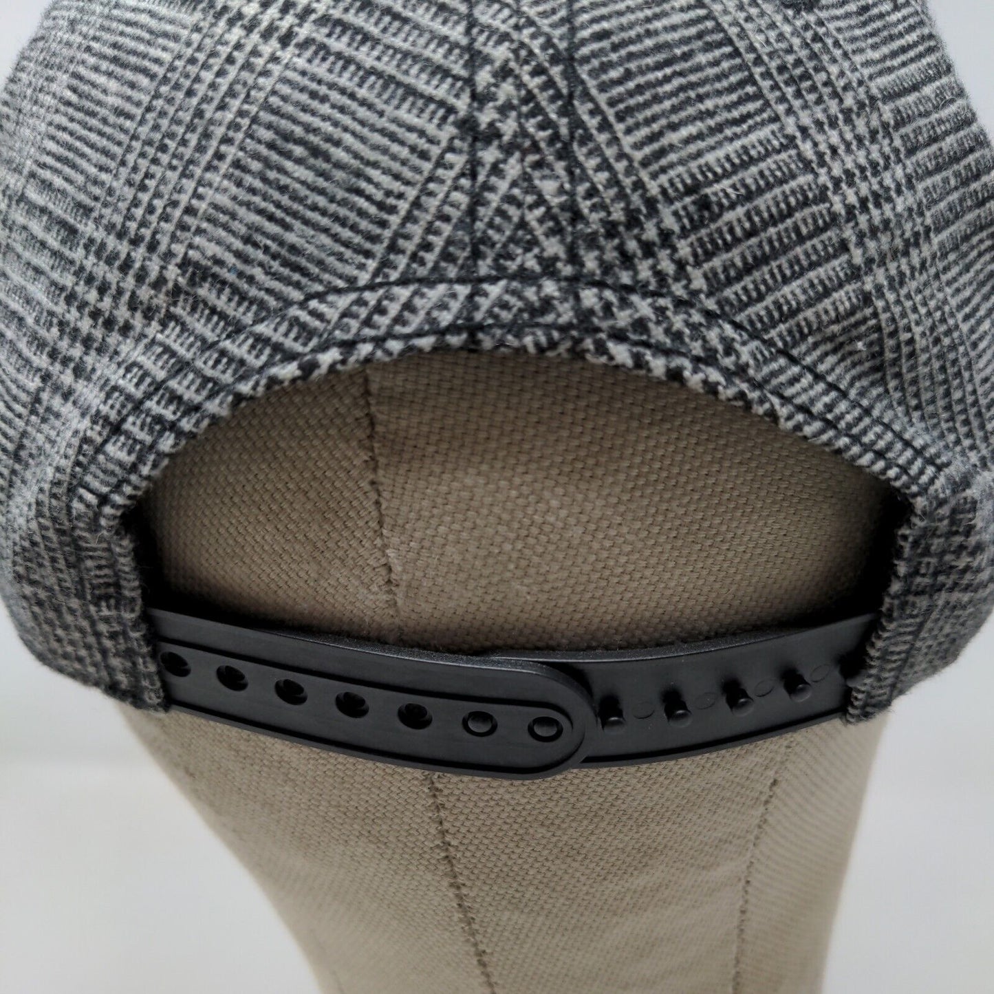 Unbranded Men's Snapback Hat Gray Black Graphic Logo SYL Adjustable
