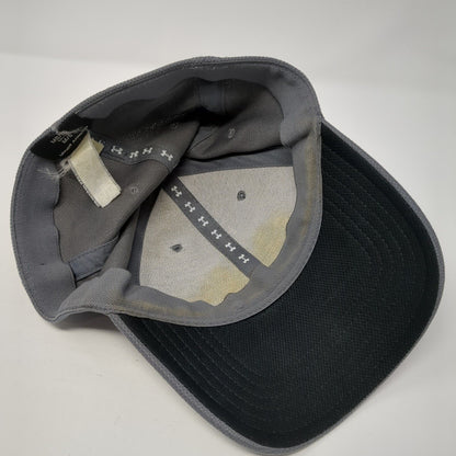 Under Armour Logo Fitted Hat Gray M/L Solid Vent Holes Embroidered