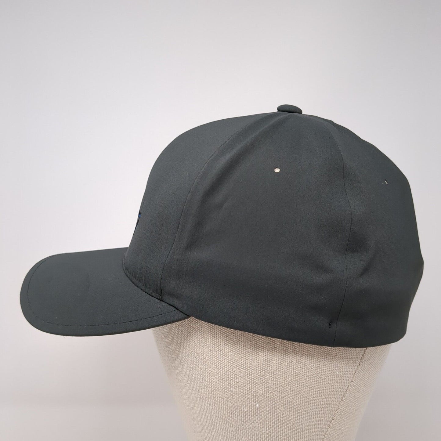 Media 7 Fitted Hat Gray S/M Flexfit Bond Vented Holes 6 Panel Flexfit Delta