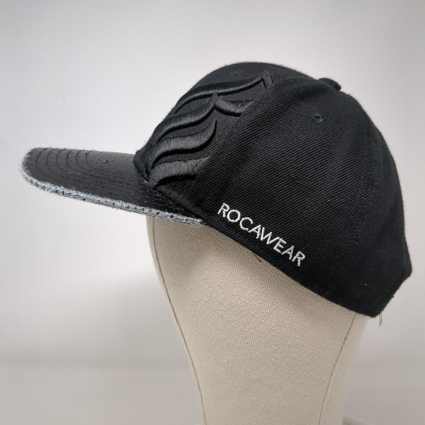 Rocawear Classics Snapback Hat Black One Size Adjustable Embroidered