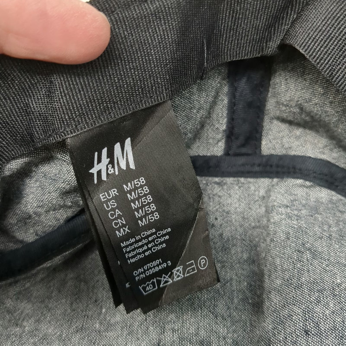 H&M Army Cap Black M Adjustable Cotton Slideback Hat Garment Quality Side Tag