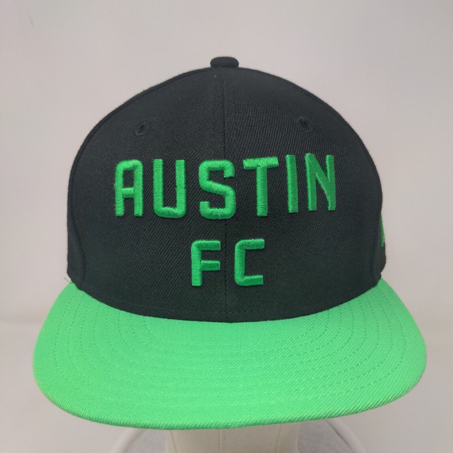 New Era Men's Snapback Hat Black OSFM Embroidered MLS Austin FC Logo 9Fifty