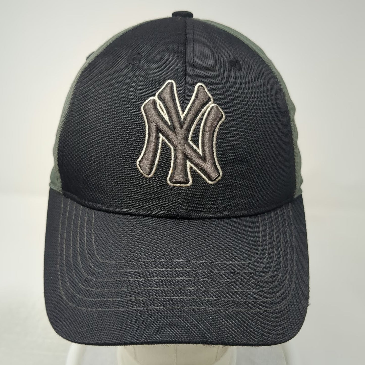 New York Yankees MLB Fan Favorite Baseball Cap Black Gray One Size Hat Two Tone