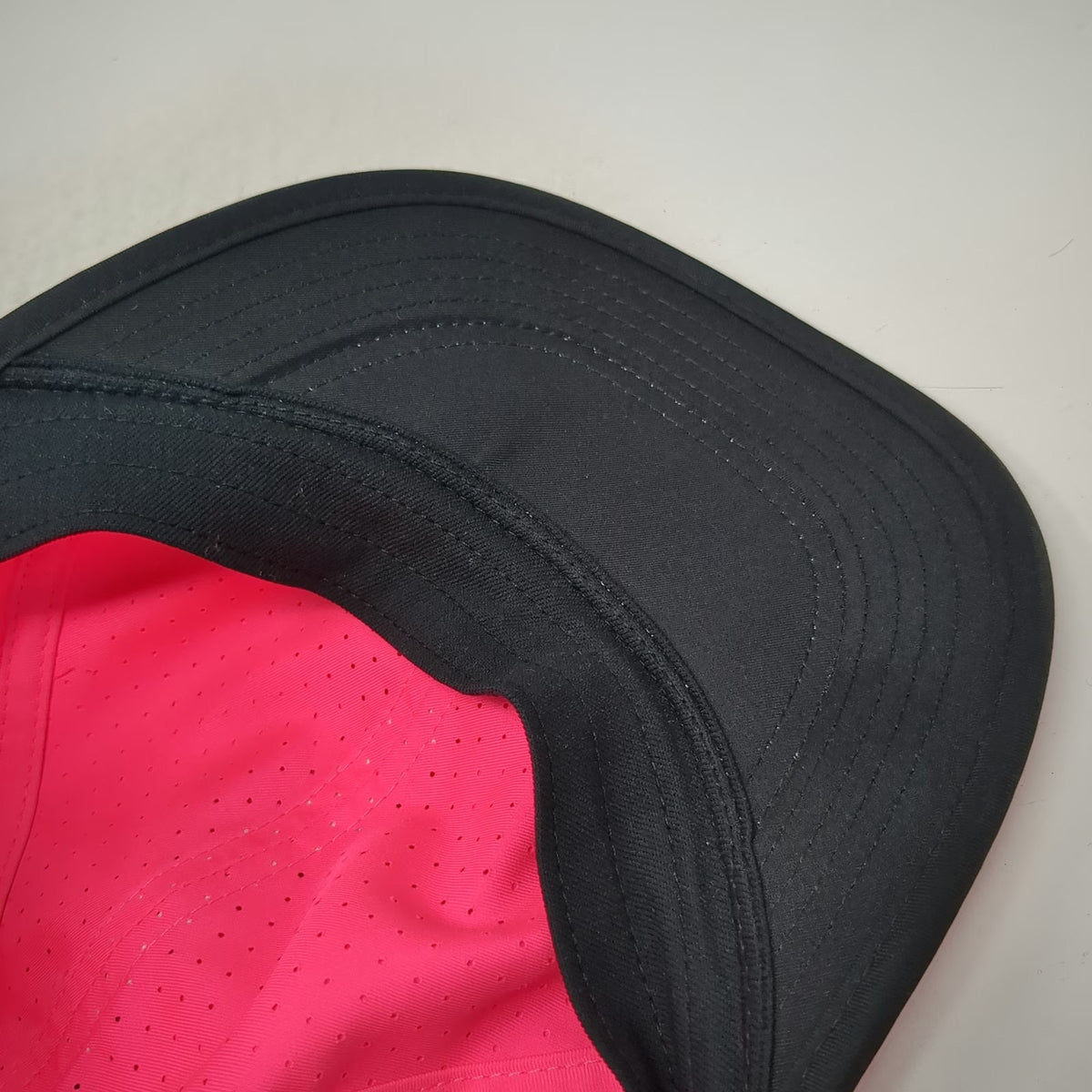 Nike Baseball Cap Pink One Size Dri-FIT Featherlight Strapback Adjustable Hat