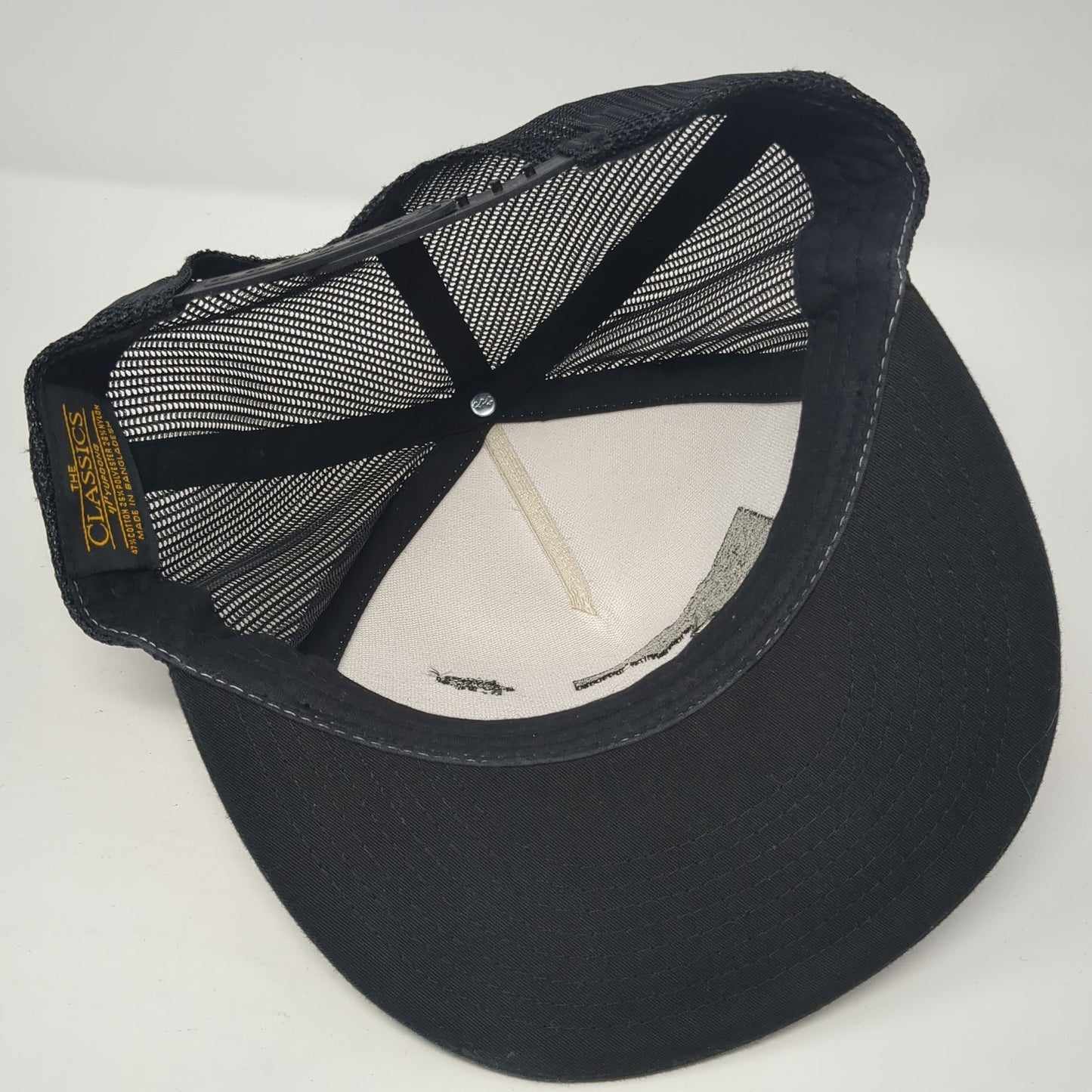 Idaho Gun Snapback Mesh Back Trucker Hat Black One Size Colorblock Yupoong