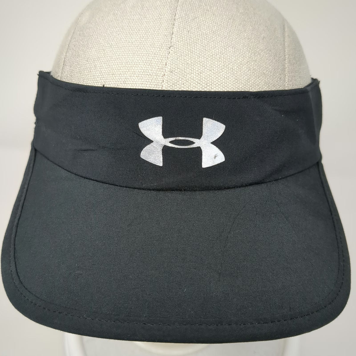 Under Armour Visor Black One Size Adjustable Strapback Silver Logo Running Hat