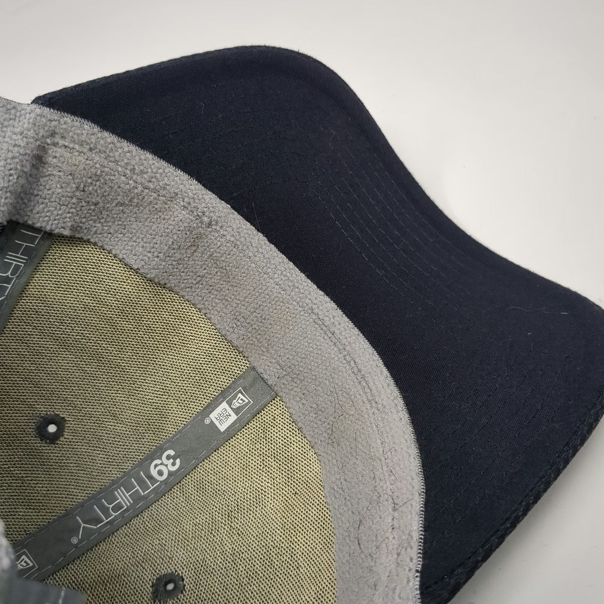 New York Yankees MLB New Era Baseball Cap Gray Blue M 39THIRTY Stretch Hat NY