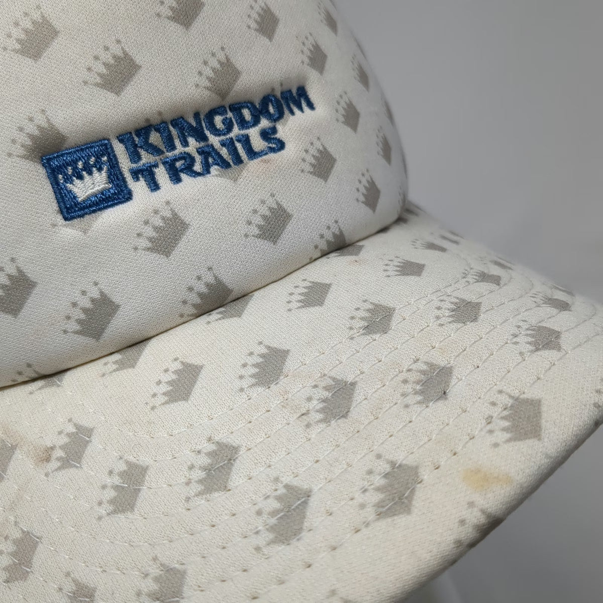 Kingdom Trails Trucker Hat White Blue One Size Crown Pattern Mesh Snapback