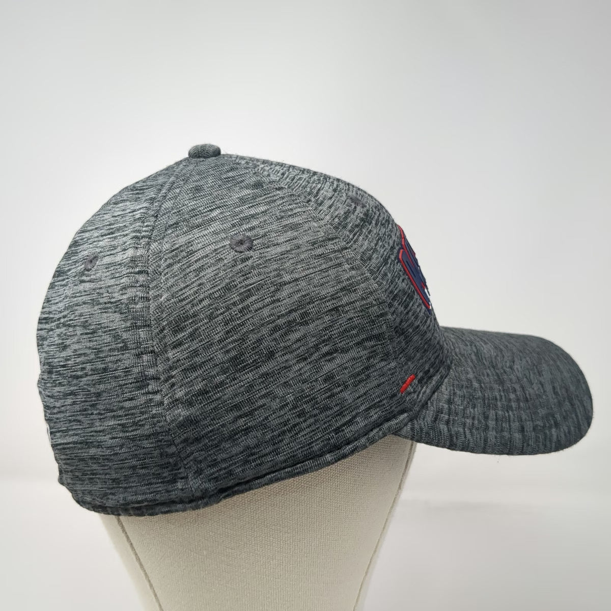 New Era New England Patriots NFL Hat Gray L Cap 39THIRTY Stretch Fit Blue Red